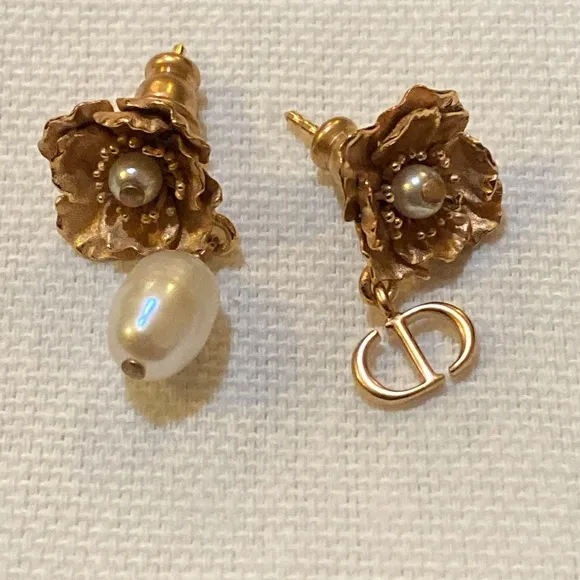 Dior D-Millefiori Earrings Matte Pink-Finish Metal and White Resin Pearls - Image 2