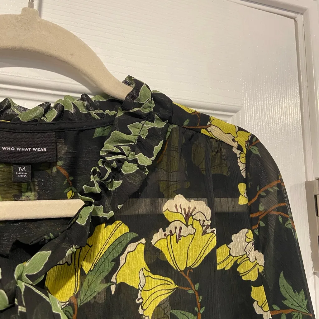 Who What Wear Size M Black Floral Sheer Bow Tie ruffle Collar Long Sleeve Top - Image 4