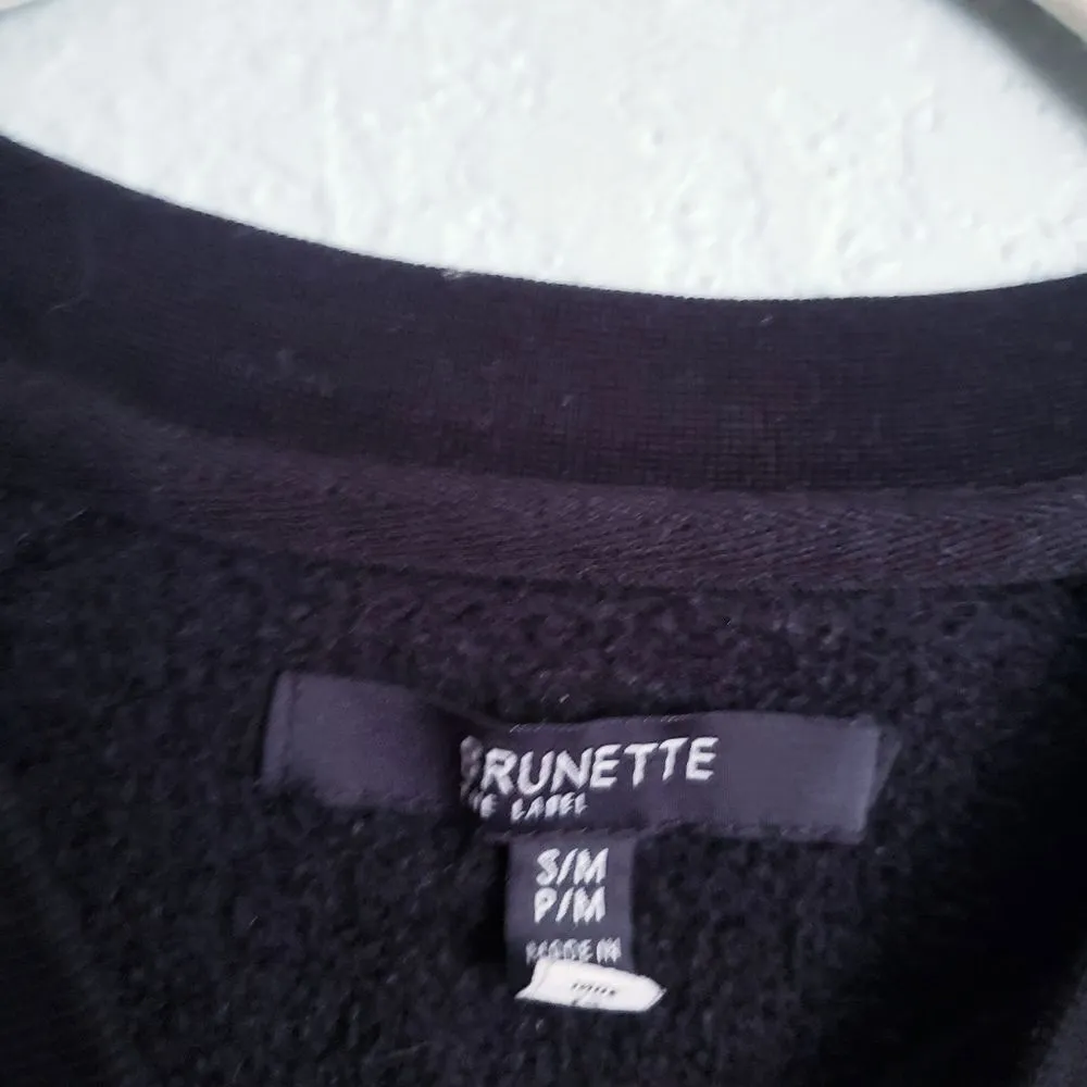 Brunette The Label This Wine Is Making Me Awesome Glitter Sweatshirt Gold - Image 4