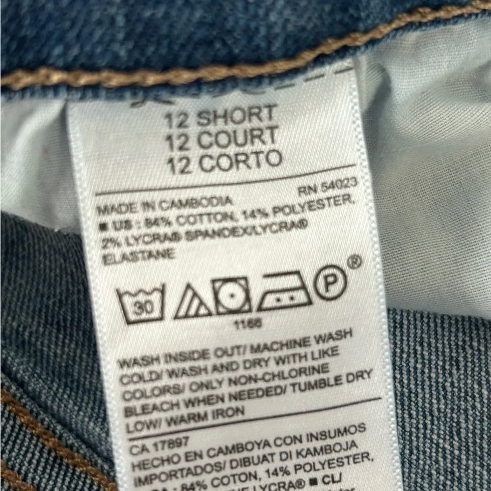 Old Navy Women’s jeans - Image 5