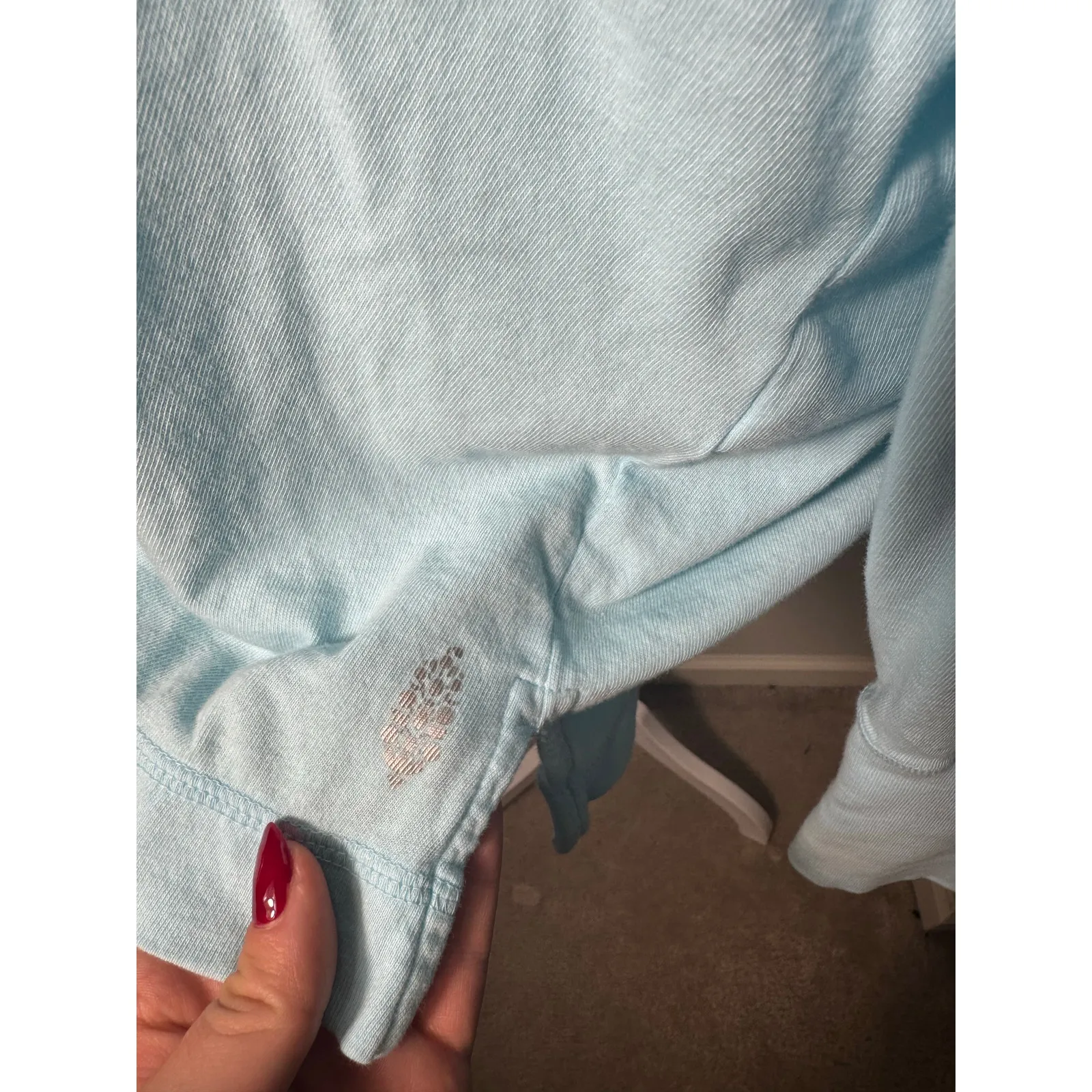 Free People Movement Long‎ Sleeve V Neck Sweatshirt Size M - Image 3