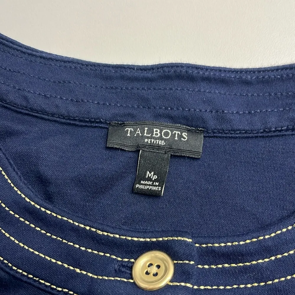 Imperfect Talbots top gold buttons side slits supima cotton blend medium petite - Image 8