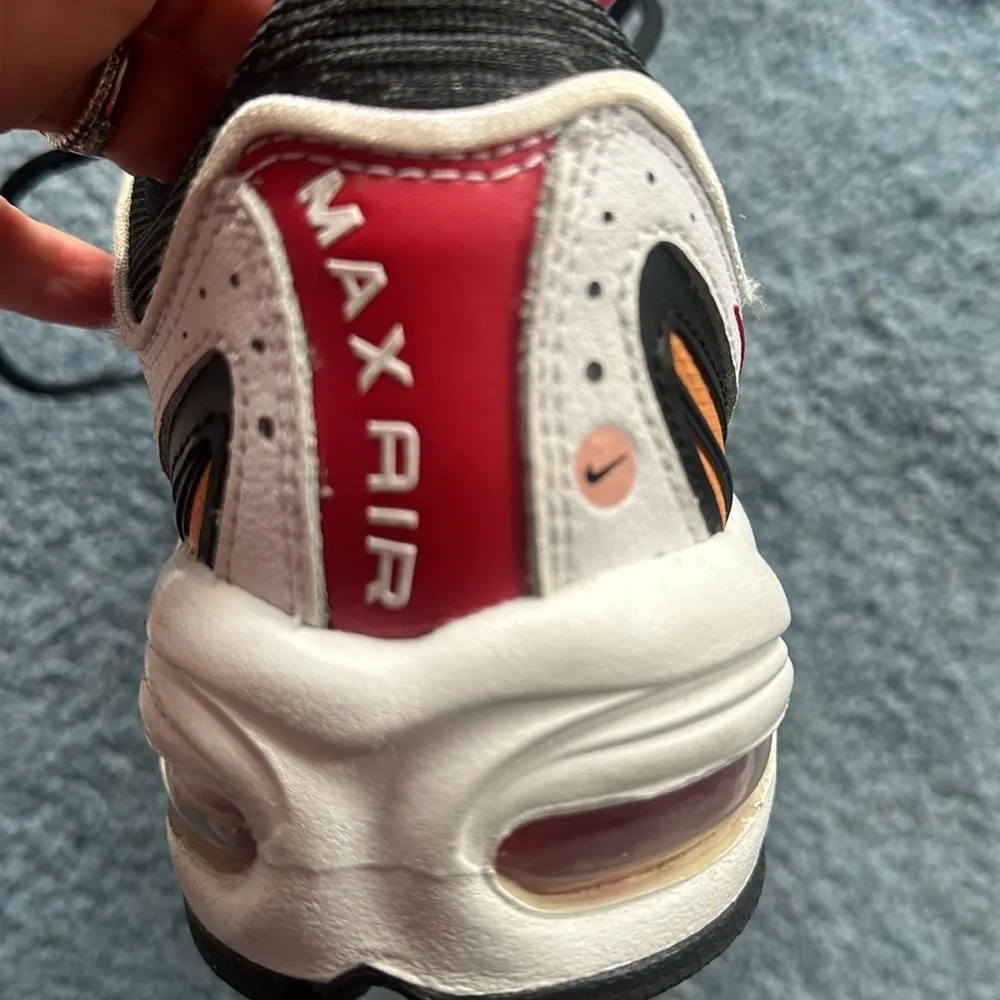 Nike Air Max size 9 euc no signs of wear - Image 8