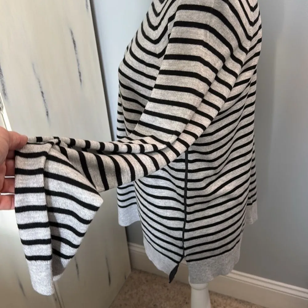 Vineyard Vines  Sweater - Image 2