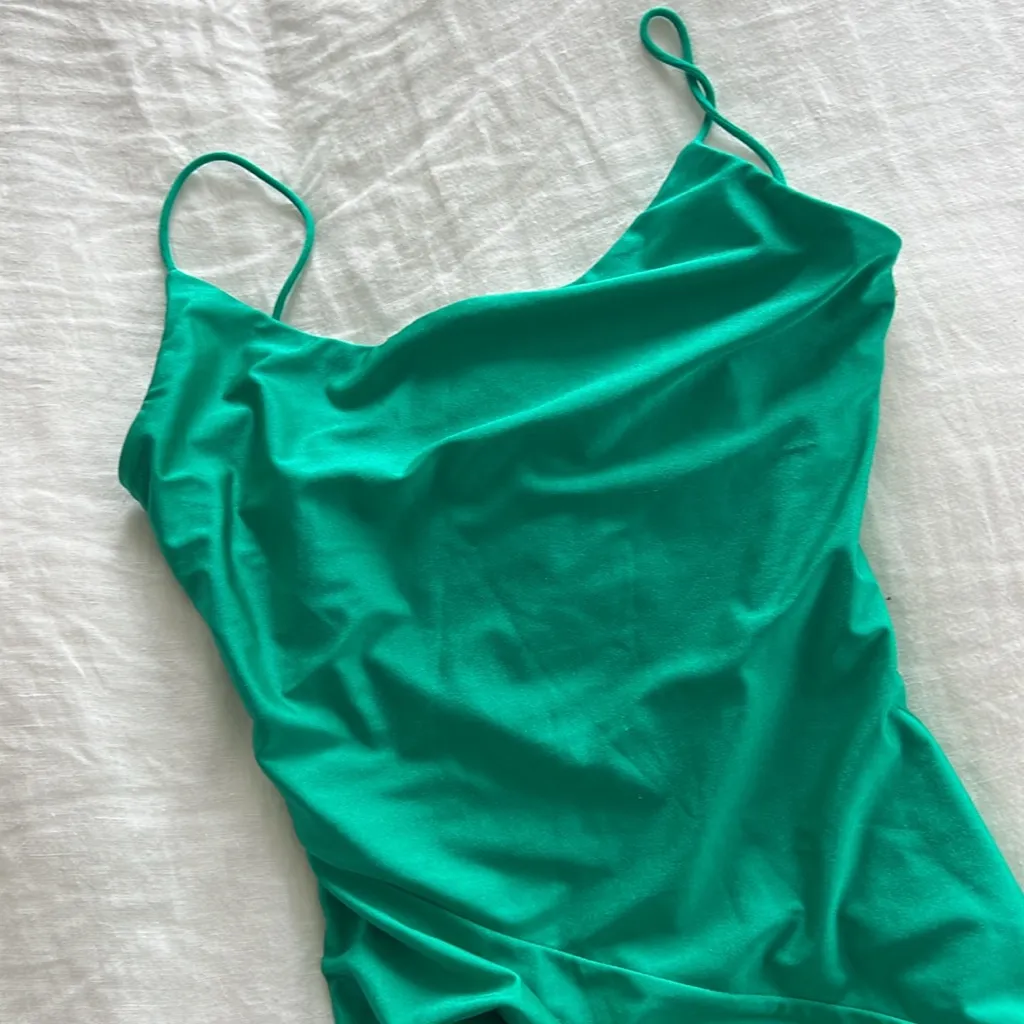 SUPERDOWN Eva Sexy Cami Twisted Slit Midi Dress in Bright Green Sz S $74 - Image 5