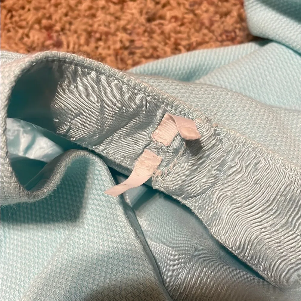 Stylish Light Blue Sleeveless Dress Size 10 - Image 4