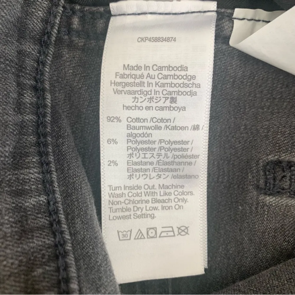 EUC Madewell Stovepipe Straight Leg High Rise Raw Hem Jeans size 26 - Image 11