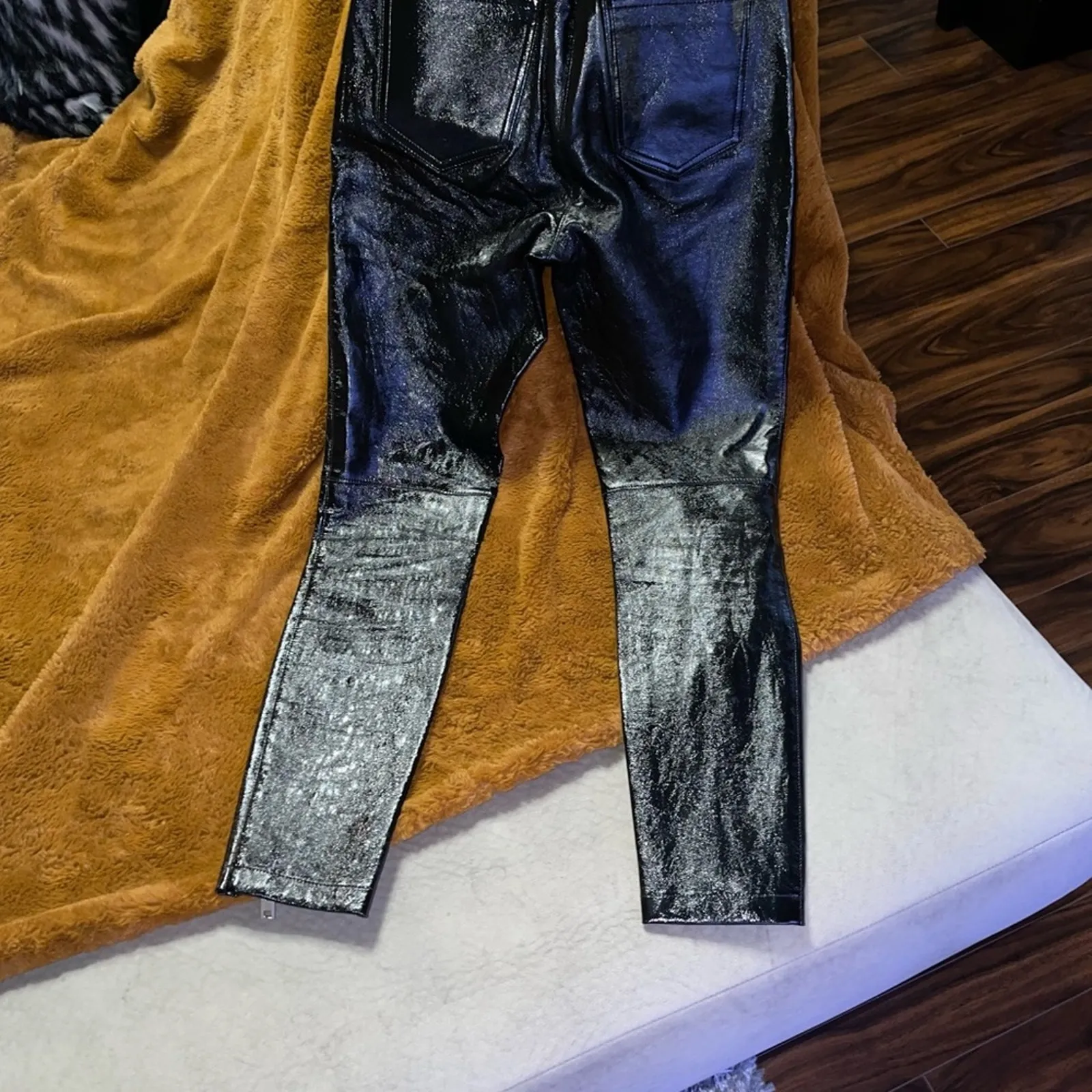 Alexander Wang Snap-Detailed Patent Leather Skinny Pants in Black - Image 10