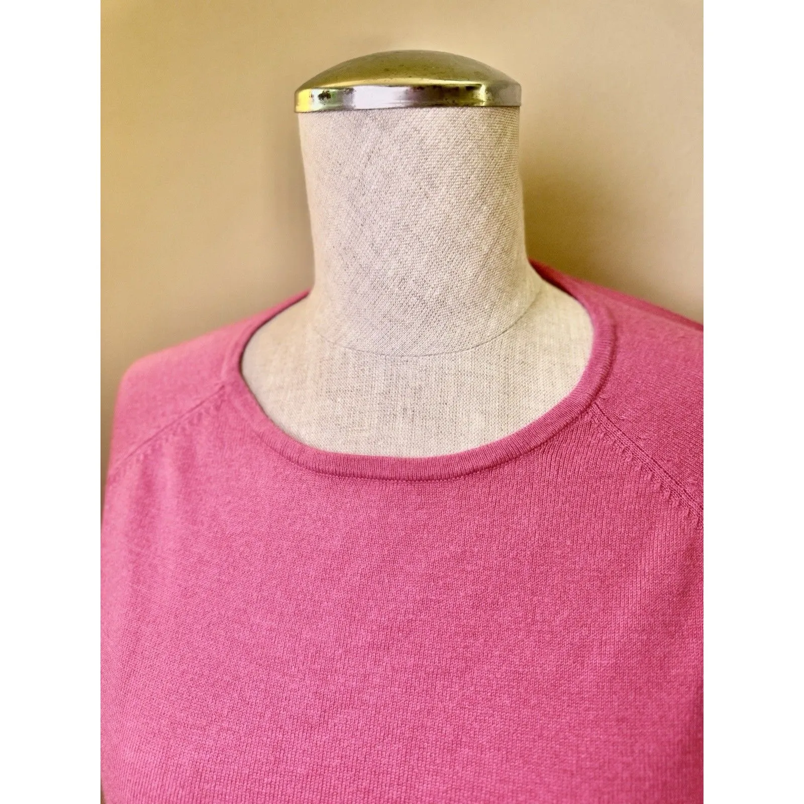 J. McLaughlin Women’s Crew Neck Long Sleeve Sweater Fuschia Pink Size S - Image 13