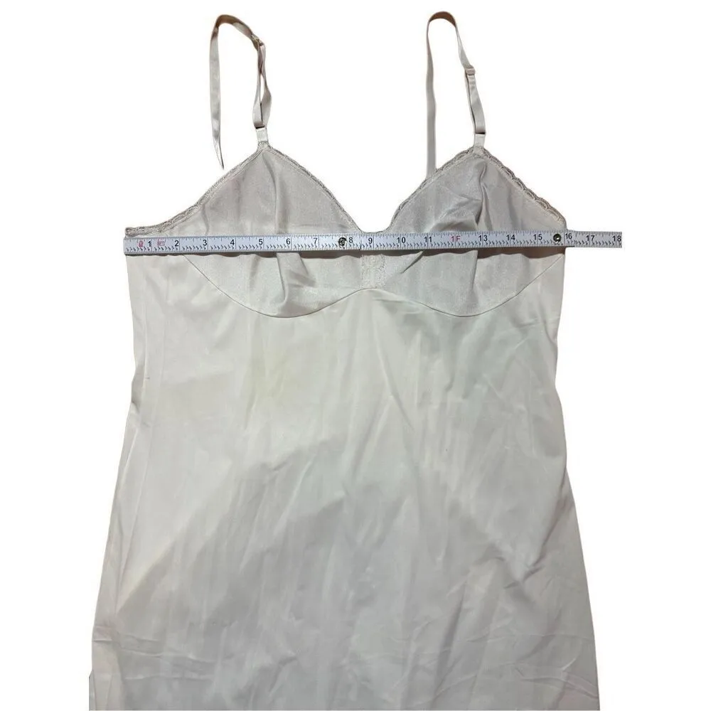 Vanity Fair vintage white maxi slip nightgown size 36 cup Small - Image 8