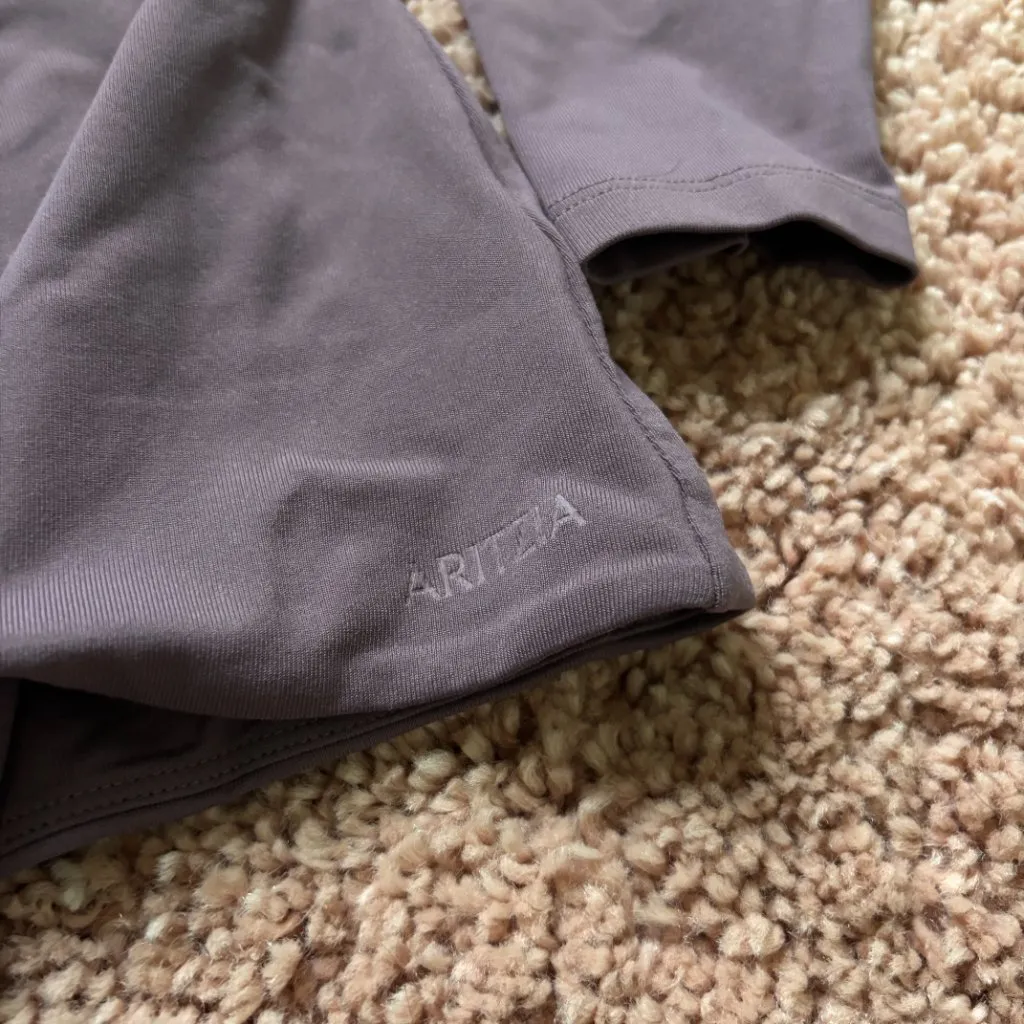 Aritzia Babaton Original Contour Squareneck Longsleeve Crop Top Women’s Size L - Image 5