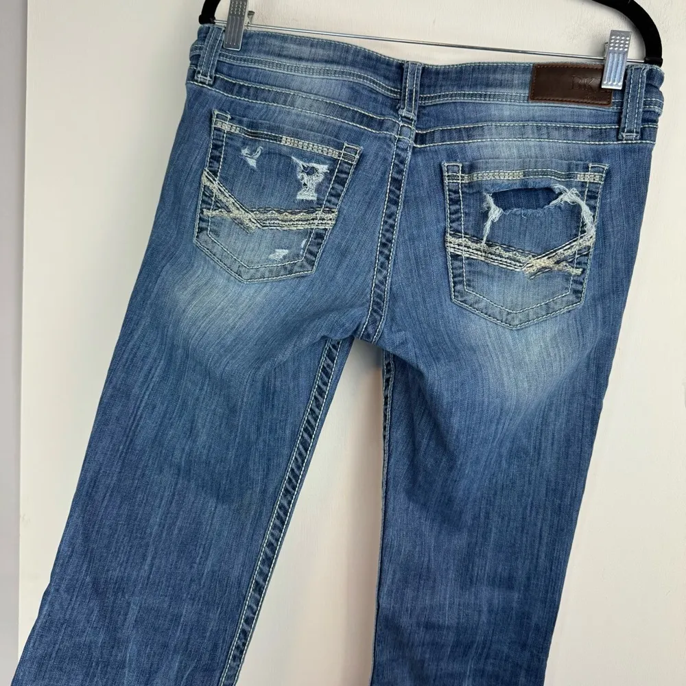 BKE Buckle Stella Bootcut Jeans Sz 30 Distressed Medium Wash Denim - Image 8