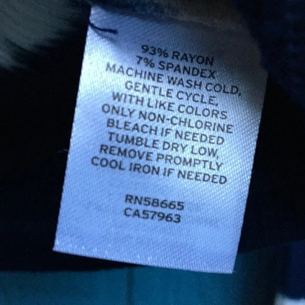 NWT BP Navy Tie Dye Ribbed Pullover Winter Boho Turtleneck Size Small - Image 4