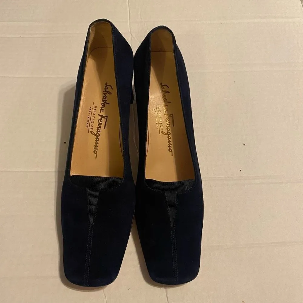 SALVATORE FERRAGAMO Women’s Black Suede Square Toe Heels Size 6.5 2A 2” Heel - Image 10