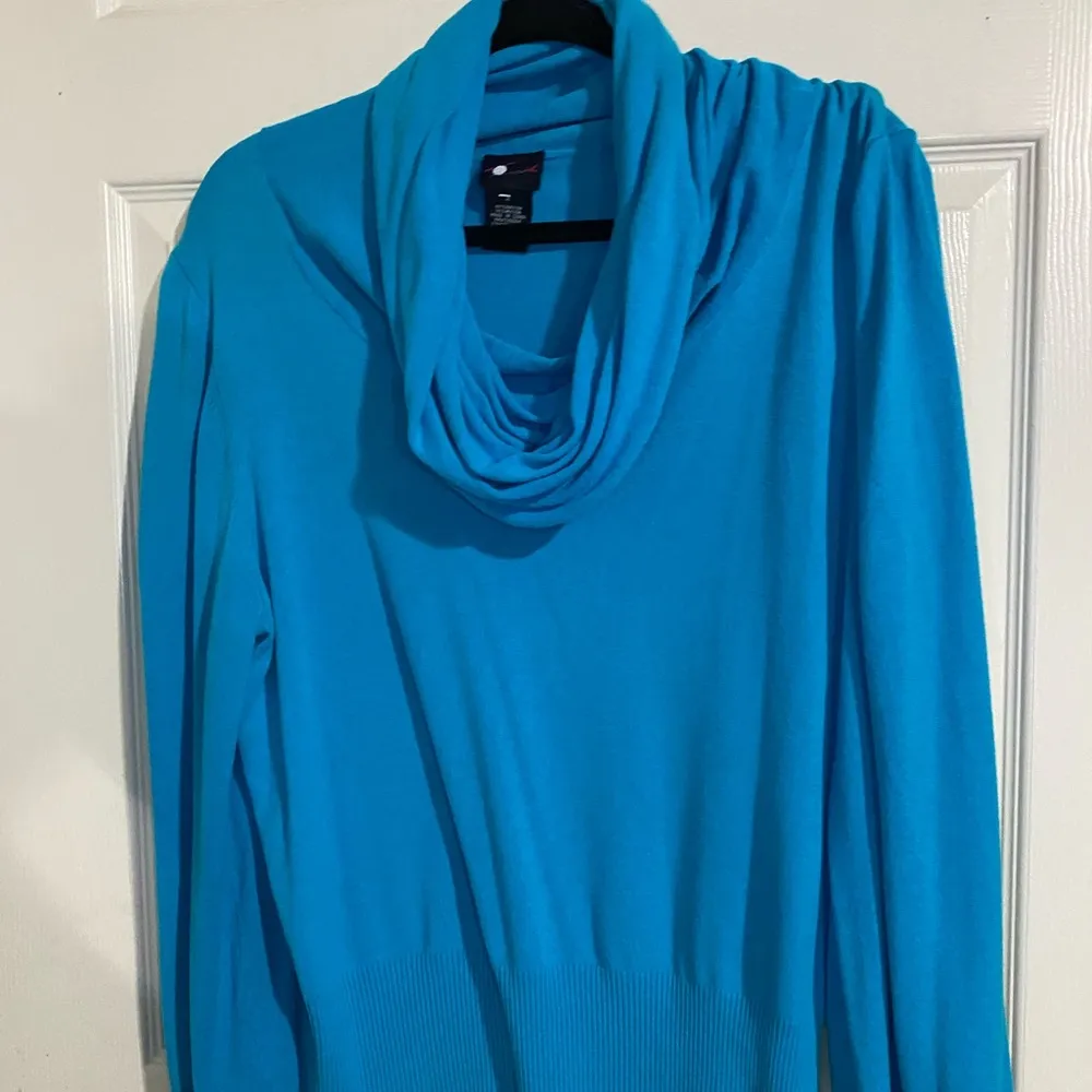 Torrid size 2 blue sweater rayon blend Calnick dry cleaned freshly - Image 2