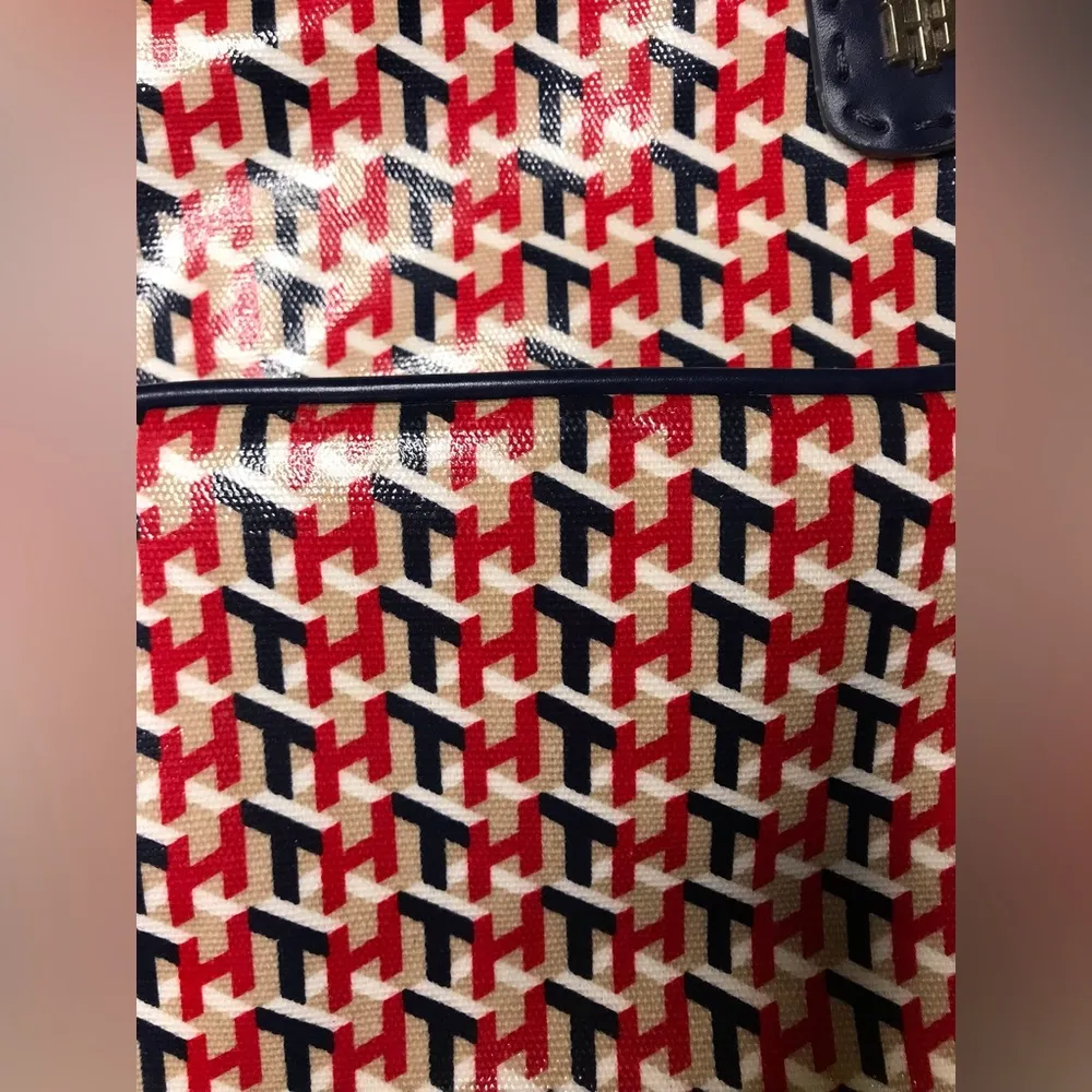 Tommy Hilfiger Women’s Small Backpack Purse - Image 3