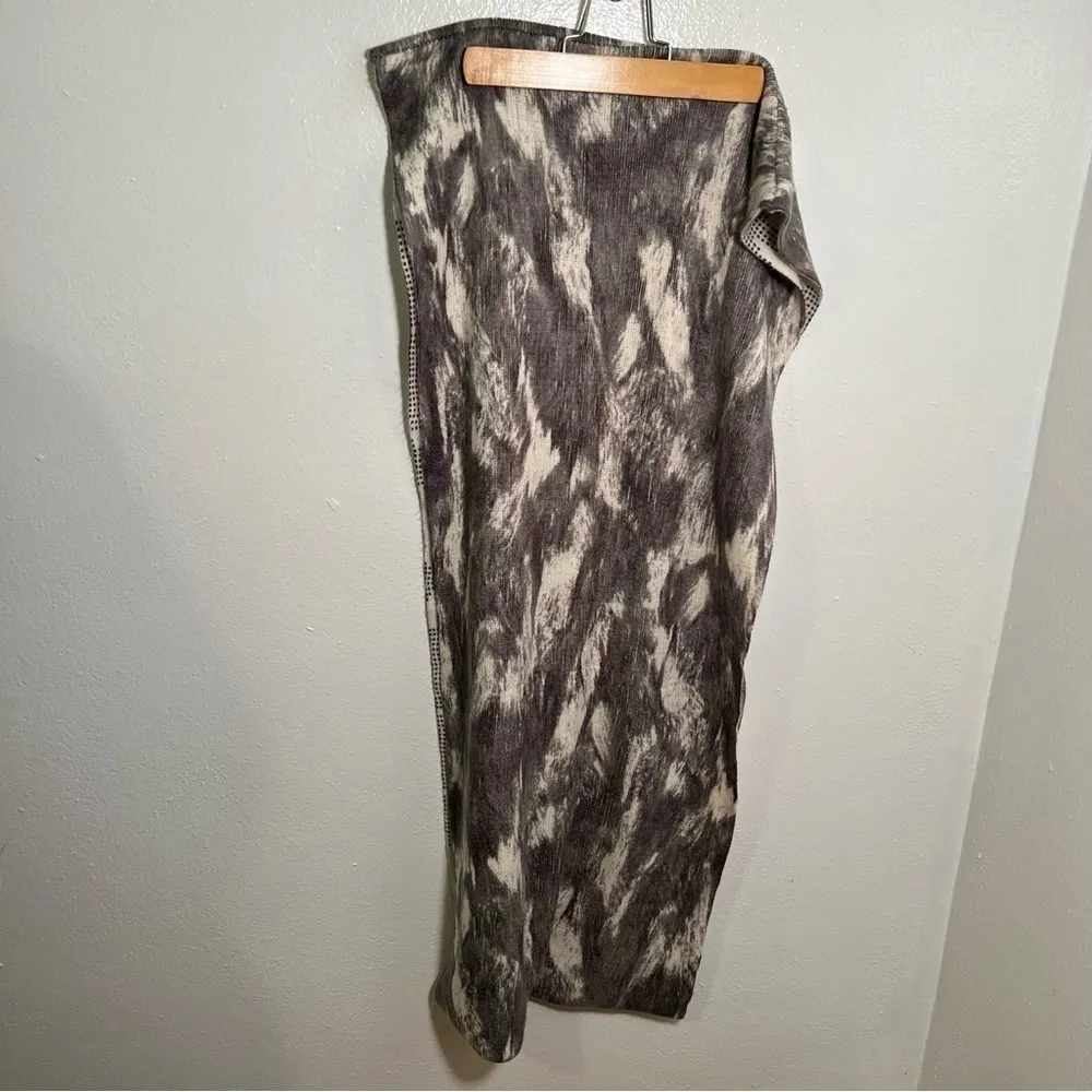 MICHAEL Michael Kors Infinity Scarf Cream Gray Geometric - Image 4