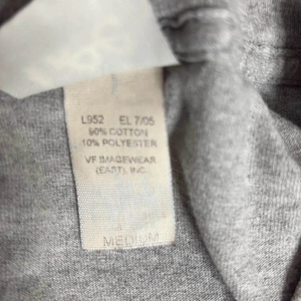 Vintage 2005 Lee Sport Gray Cleveland Indians MLB Logo Women's T - Image 8