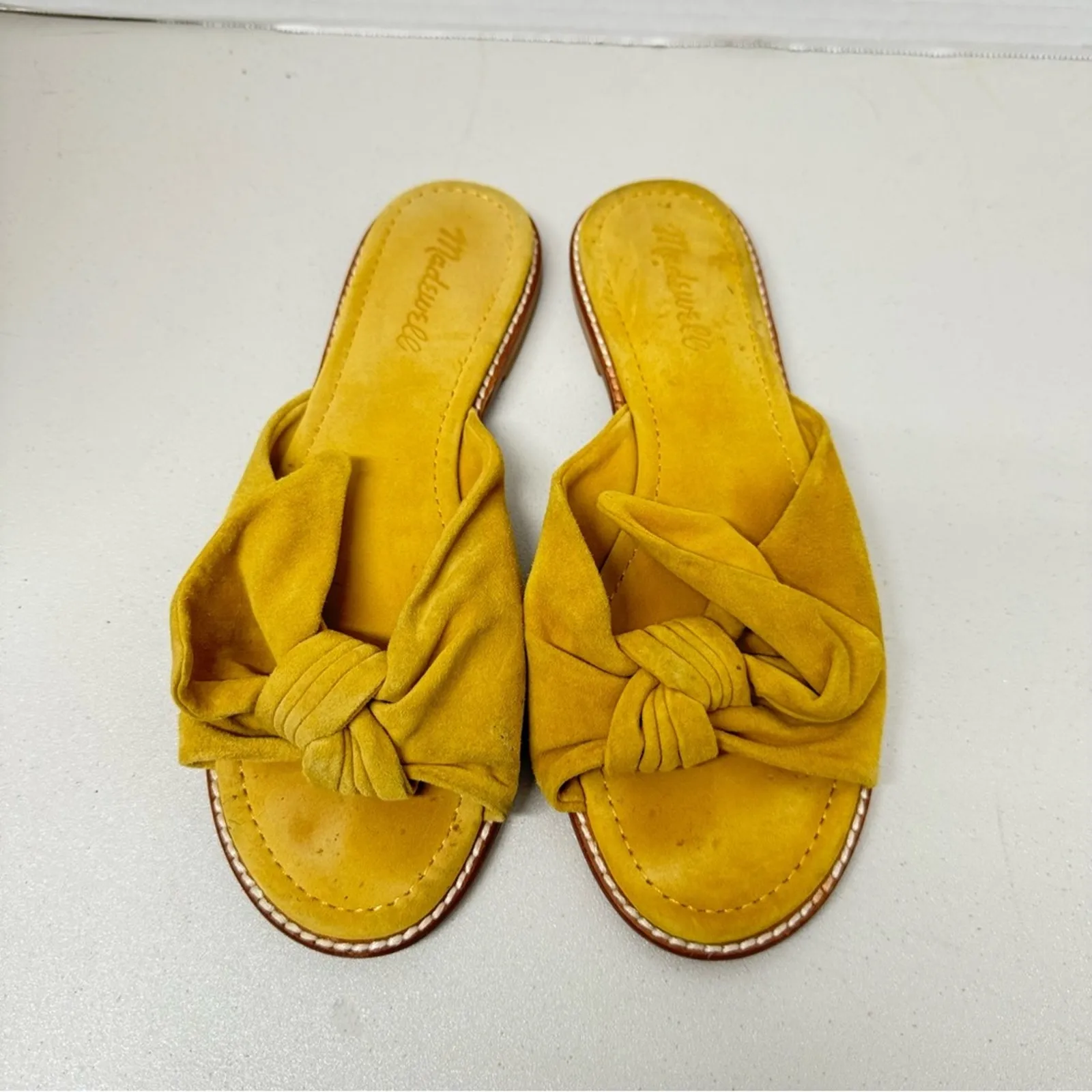 Madewell Mustard Yellow Suede Leather Bow Flats Womens 7 Sandals Slides Beach - Image 2