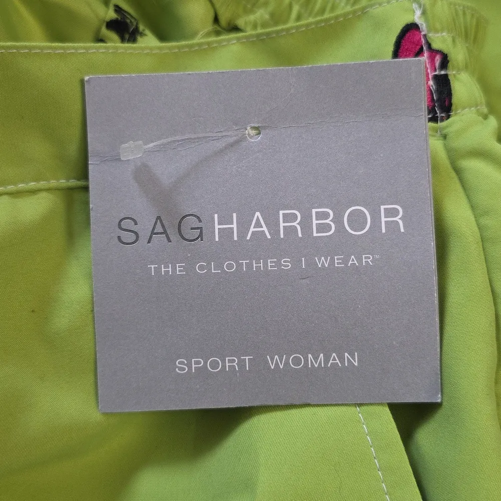 Sag Harbor Sport On The Green Embroidered Gold Design Capri Pants Size 20W - Image 9