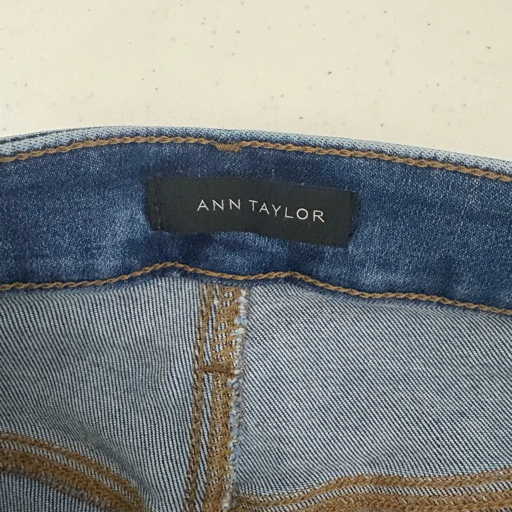 Ann Taylor  High Rise Boot Cut Jeans Size 8 EUC - Image 8