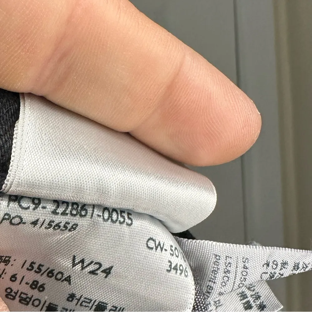 Levi's Black Wedgie Fit Cut Off Hem High Rise Denim Jeans Size 24 - Image 5