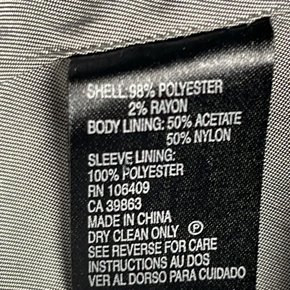 Tahari Arthur S. Levine Black Pinstripe Blazer Size 6 - Image 7