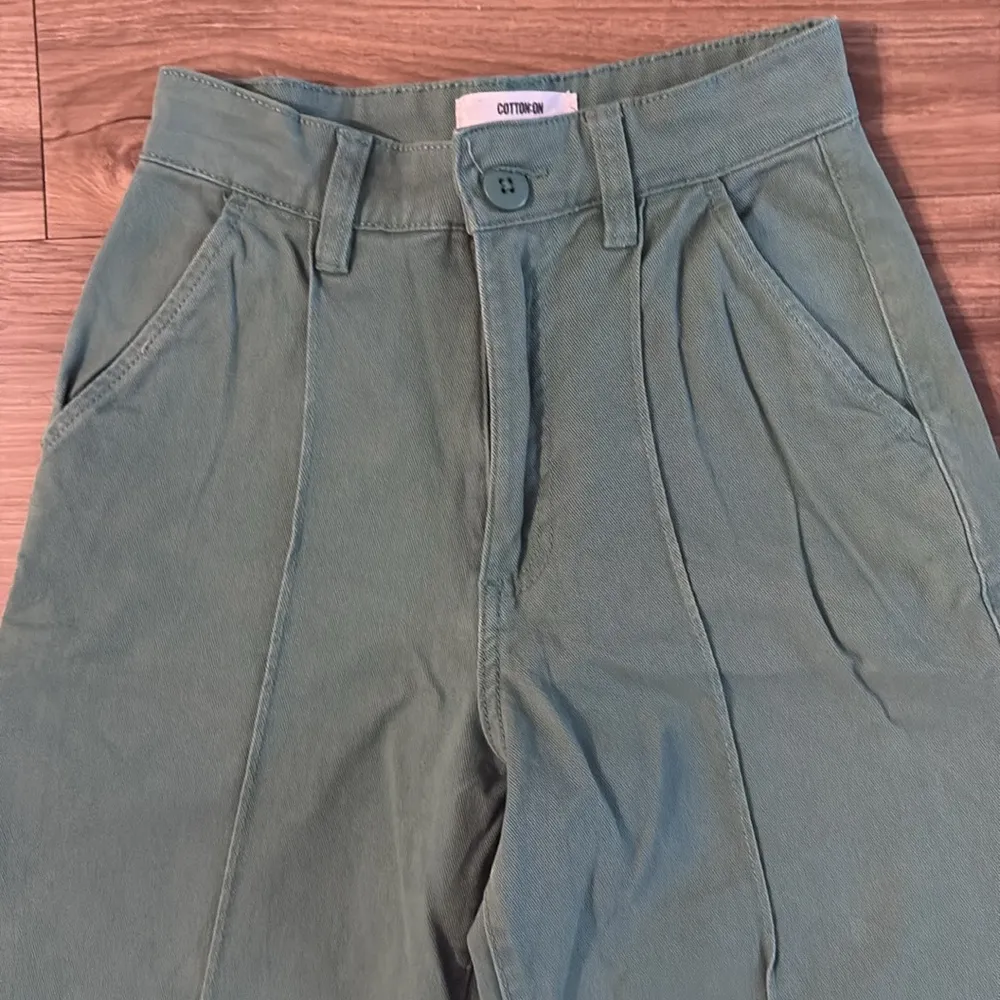 Green Straight leg pants - Image 2
