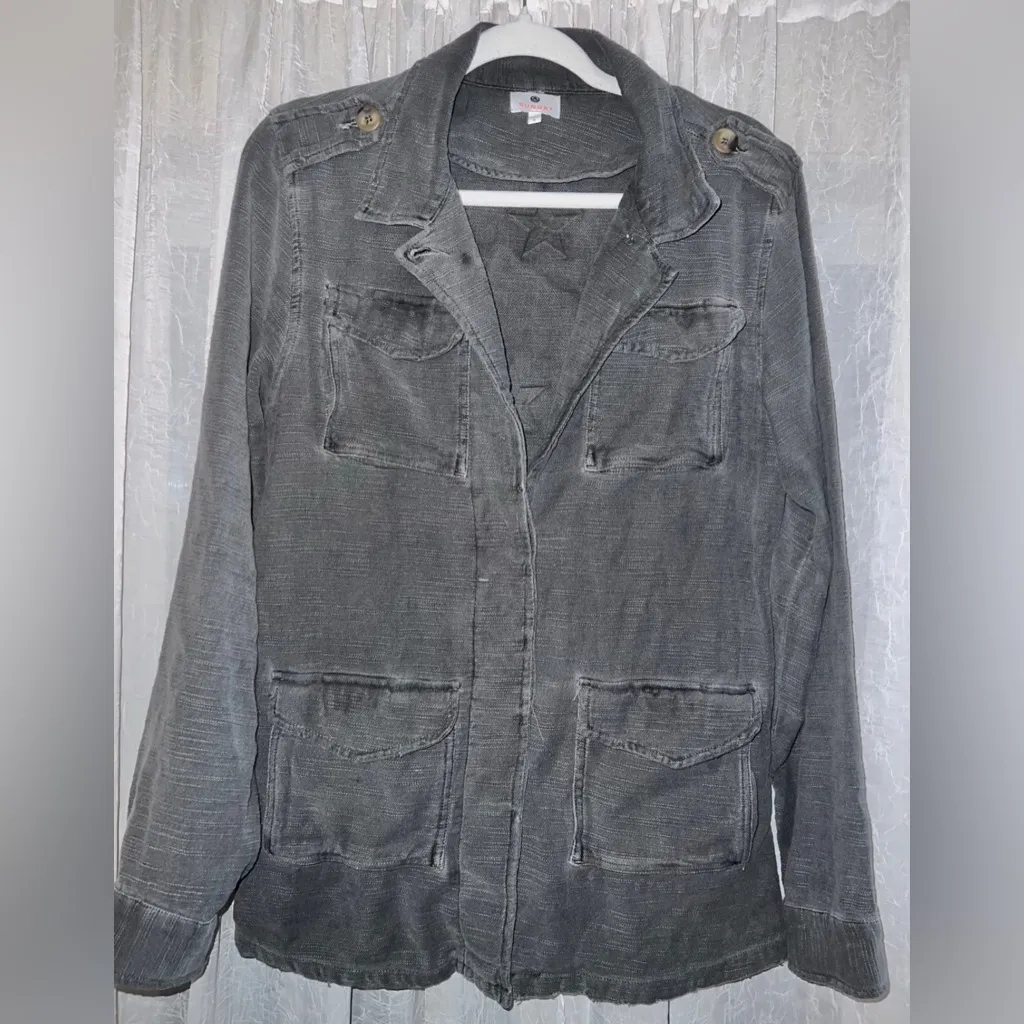 Anthropologie SUNDRY Distressed Gray Utility Cargo Jacket Embroidered Stars Med - Image 2
