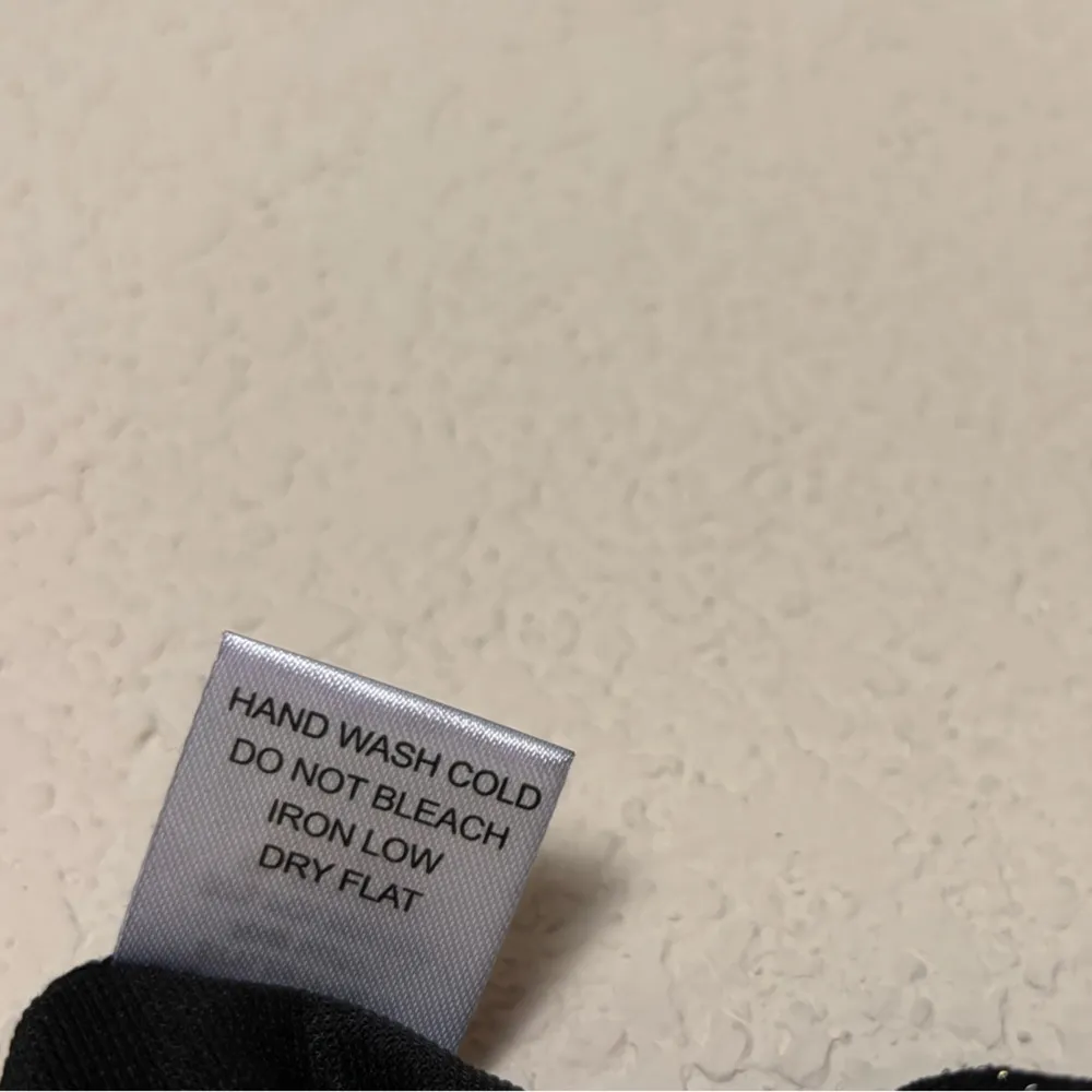 NWT Iris Metallic Glitter Rainbow Stripe Strap Black Cropped Tank Top M - Image 6