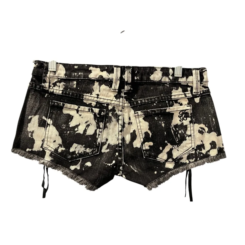 Franky B. NWT Battlefield Odyssey Shorts Low Rise Black White Size 26 Casual New - Image 5