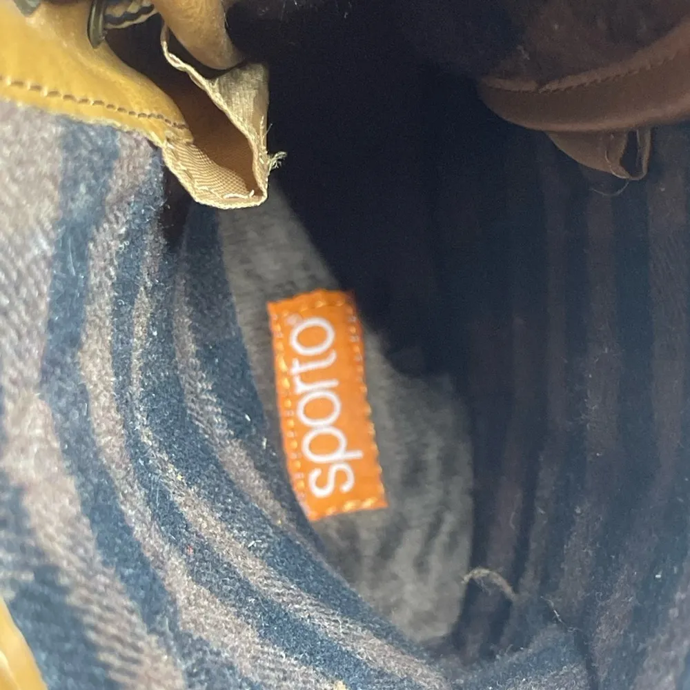 The Original Duck Boots. Worn‎ only a handful of times. Size 8m - Image 5