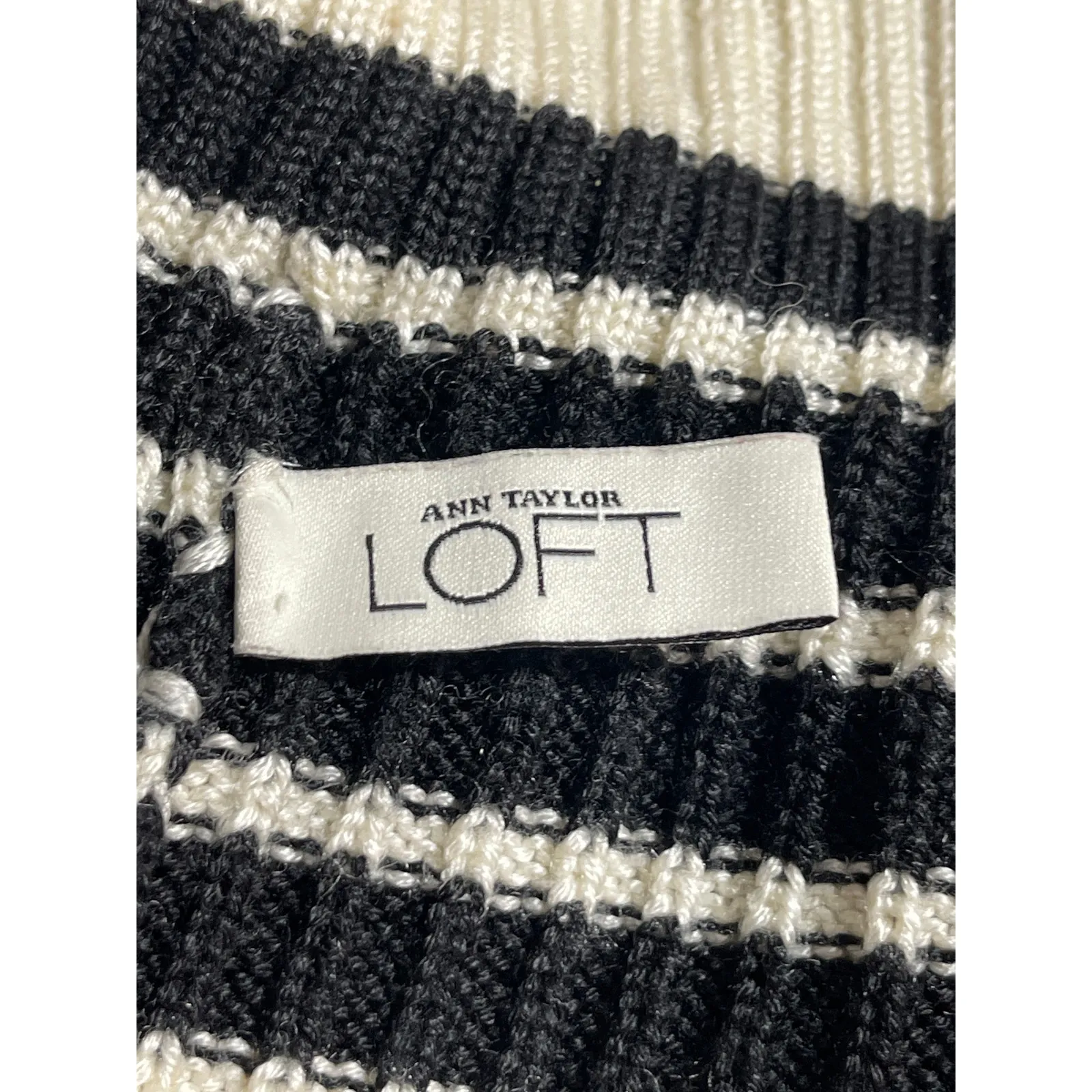 Ann Taylor LOFT Women's Cream Black Striped Cuffed Knit Bonnet Beanie Cap Hat OS - Image 3