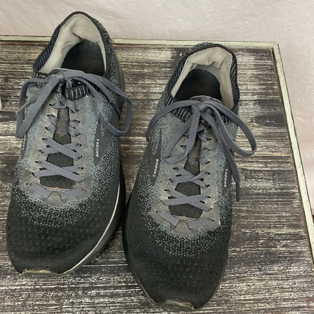 Brooks Black Levitate Running Sneaker Athletic Shoe 9 - Image 4