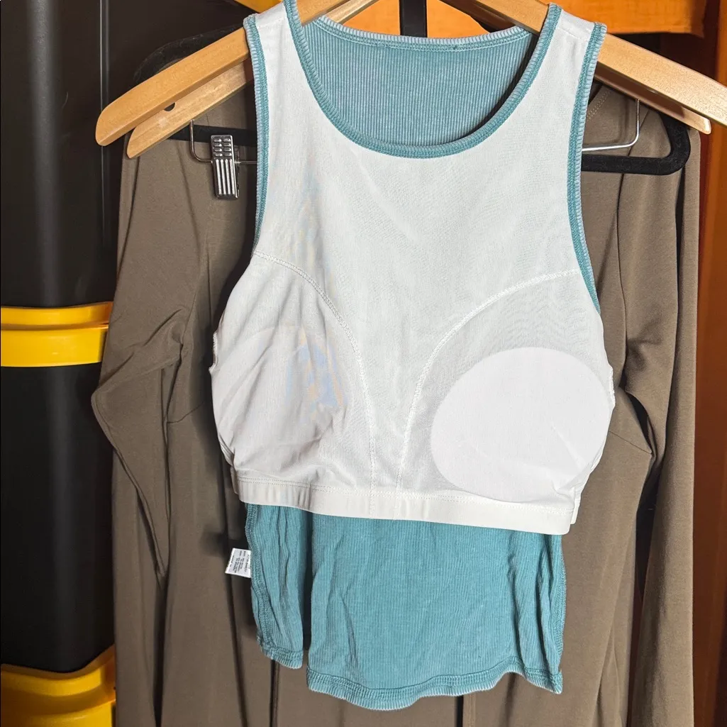 Zenana Outfitters Teal Blue Ribbed Shelf Bra Tank Top Size Small - Image 7