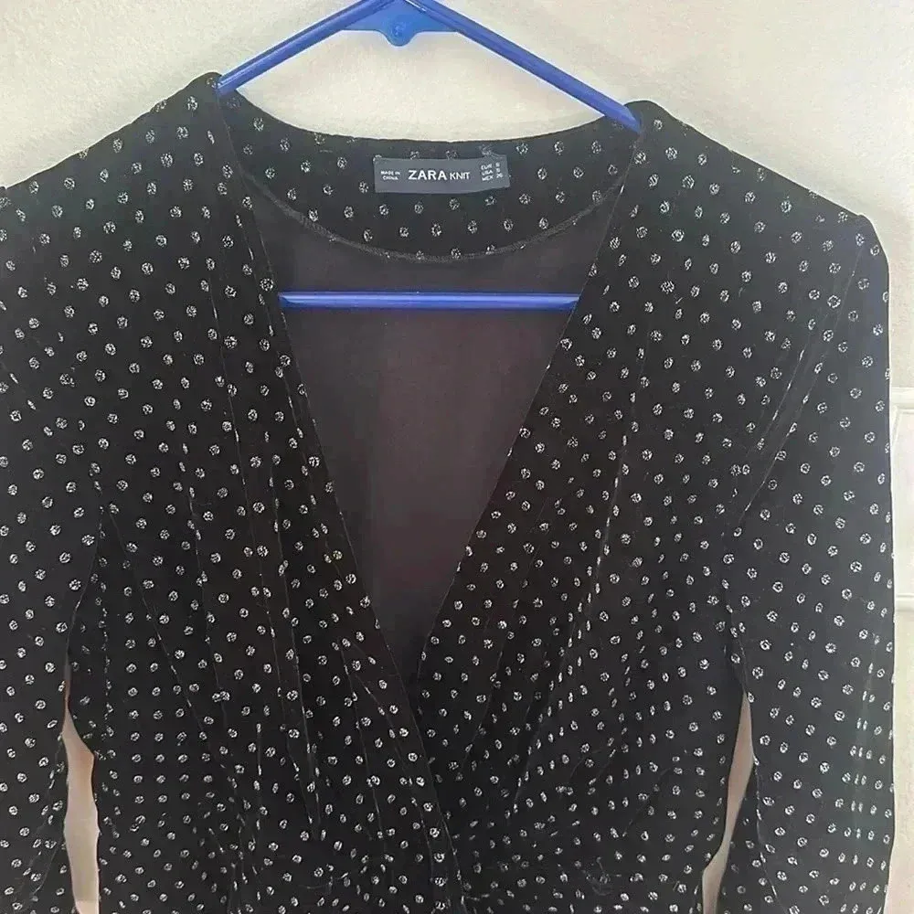 ZARA KNIT Wrap Velvet Black Silver Dress Polkadot 3/4 Sleeve Sz small - Image 4