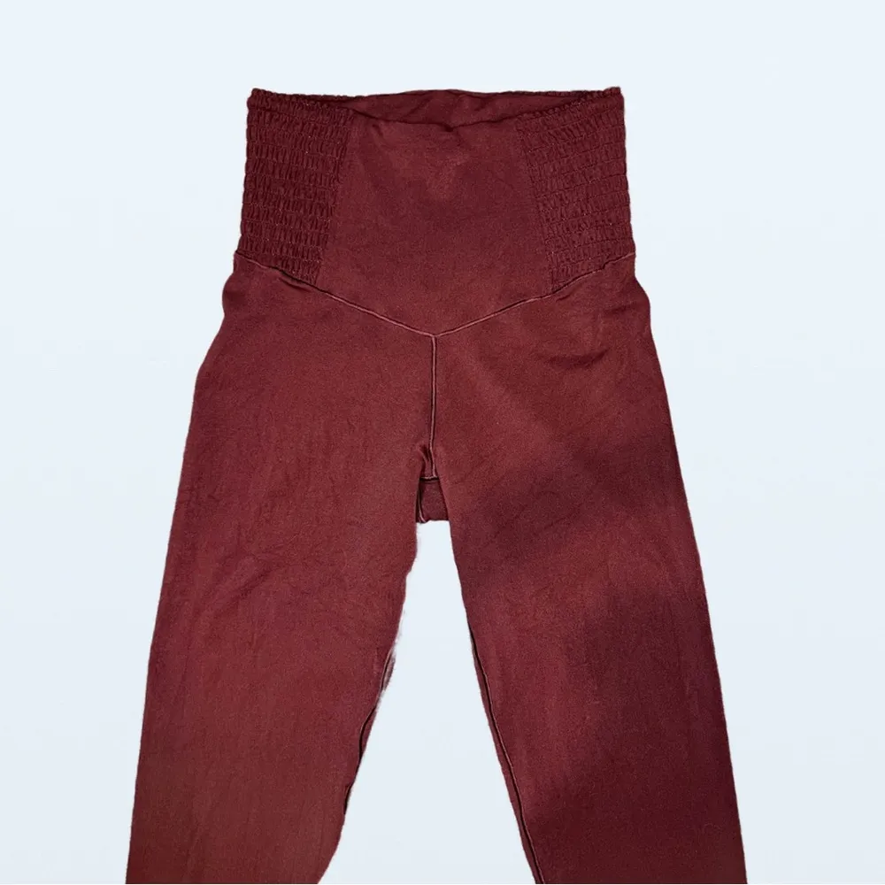 NWOT Offline by  Real Me High-Waisted Burgundy 7/8 Leggings, Size XS - Image 3