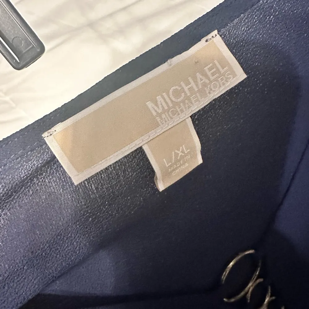 L/XL Micheal Kors Elegant Navy Blue Women's Top with Ring Detail - Image 3