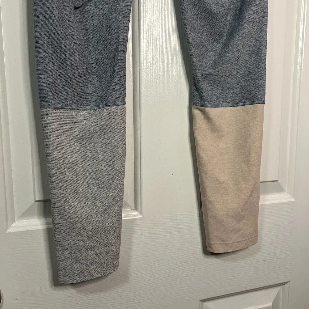 Outdoor Voices 7/8 Dipped Colorblock Leggings Size Medium Light Blue Gray Pink - Image 4