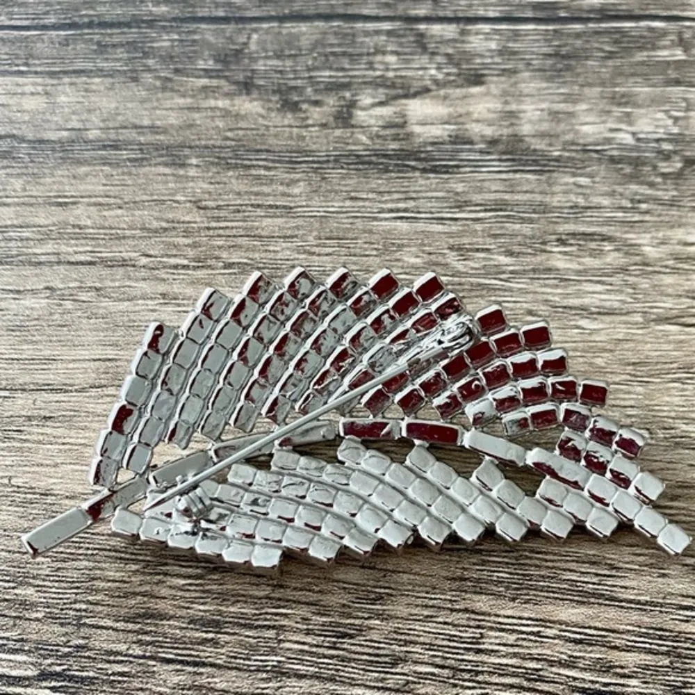 Crystal Leaf Brooch Pin Silver - Image 4