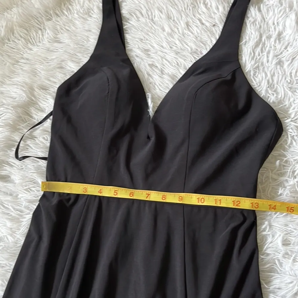 LEENA for Mcduggal V neck high slit black long gown size 10 - Image 4