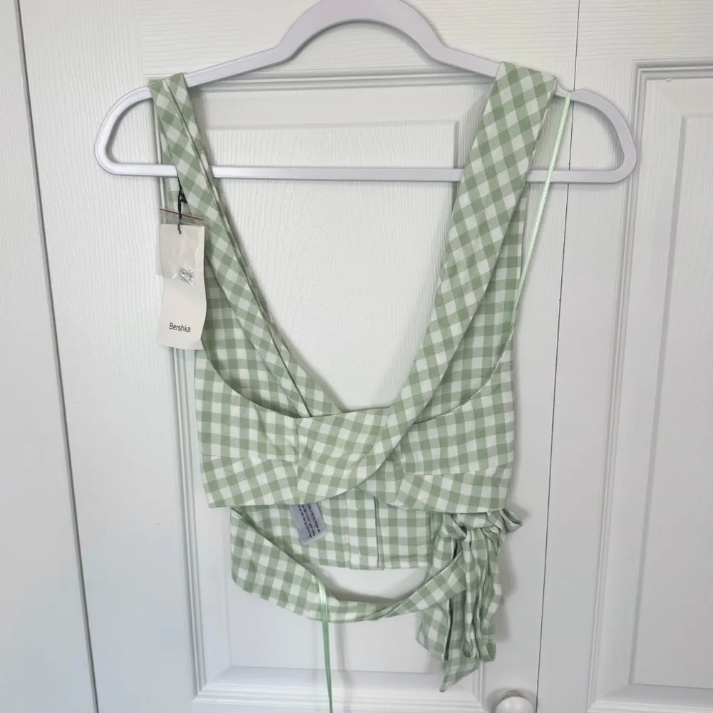 NWT BERSHKA Green Gingham Women's Tank Top MEDIUM - Image 4