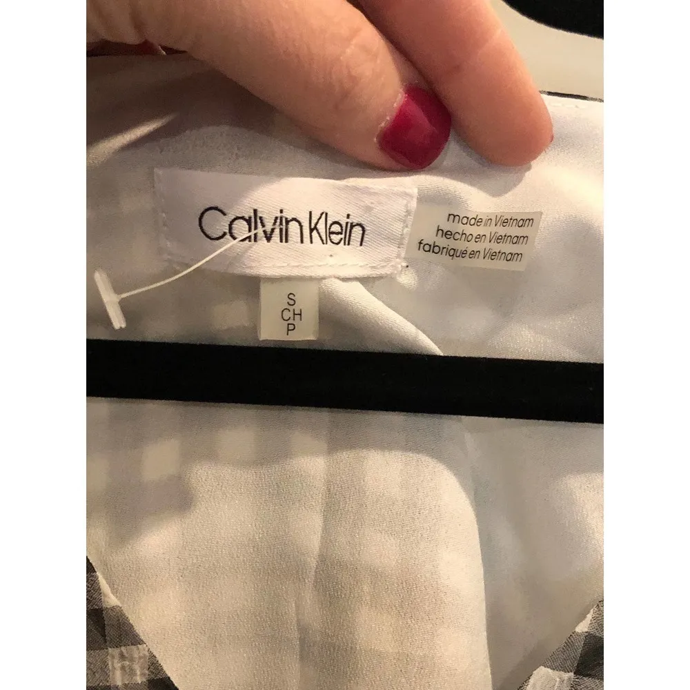 Small Calvin Klein Black and White plaid check Work Career Blouse - Image 4