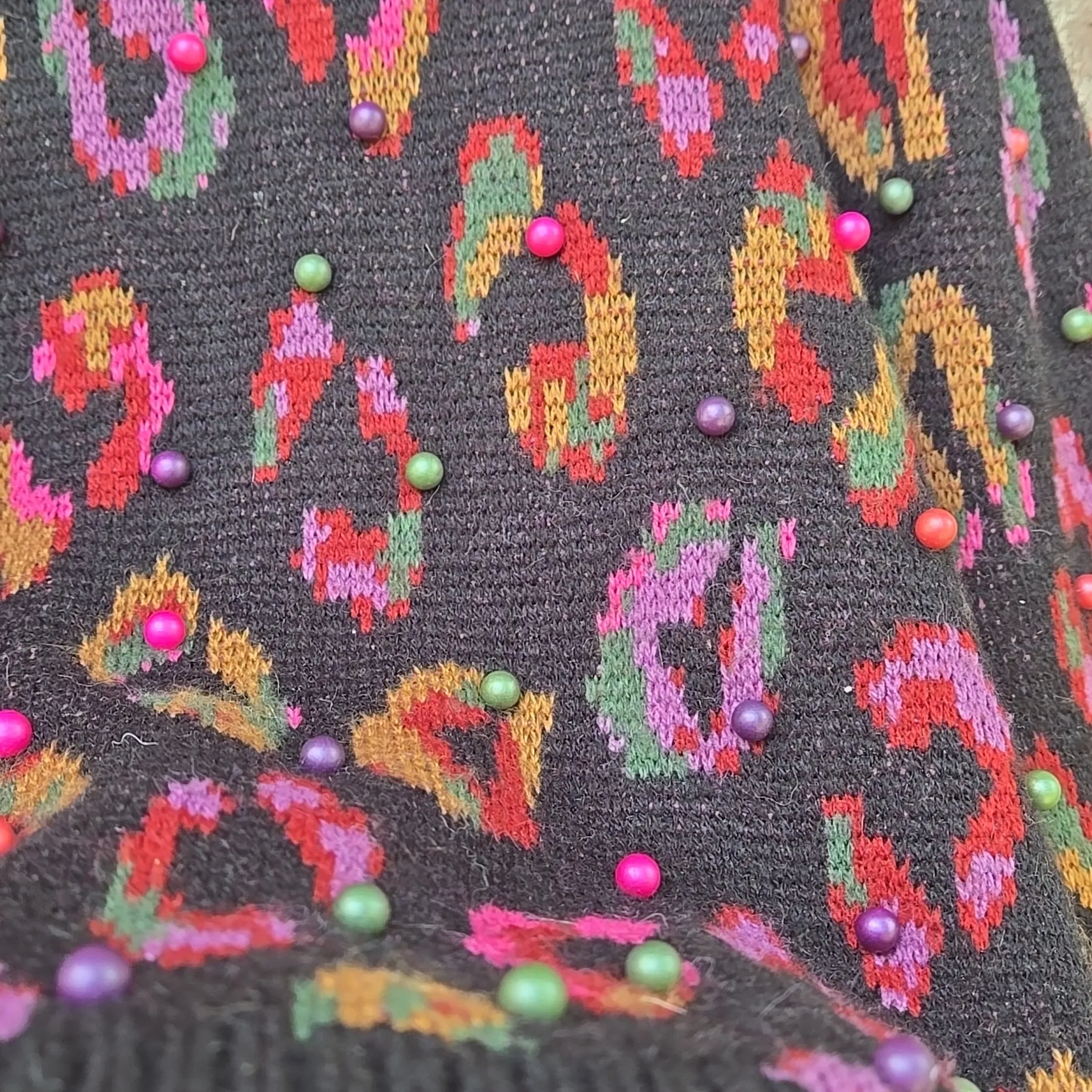 Farm Rio Beaded Leopard Pattern Sweater Size M - Image 5