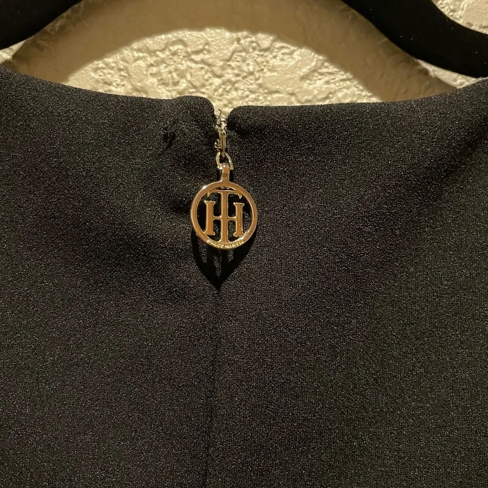 Tommy Hilfiger Black Flowy Dress Size 12 Pre-Owned - Image 4