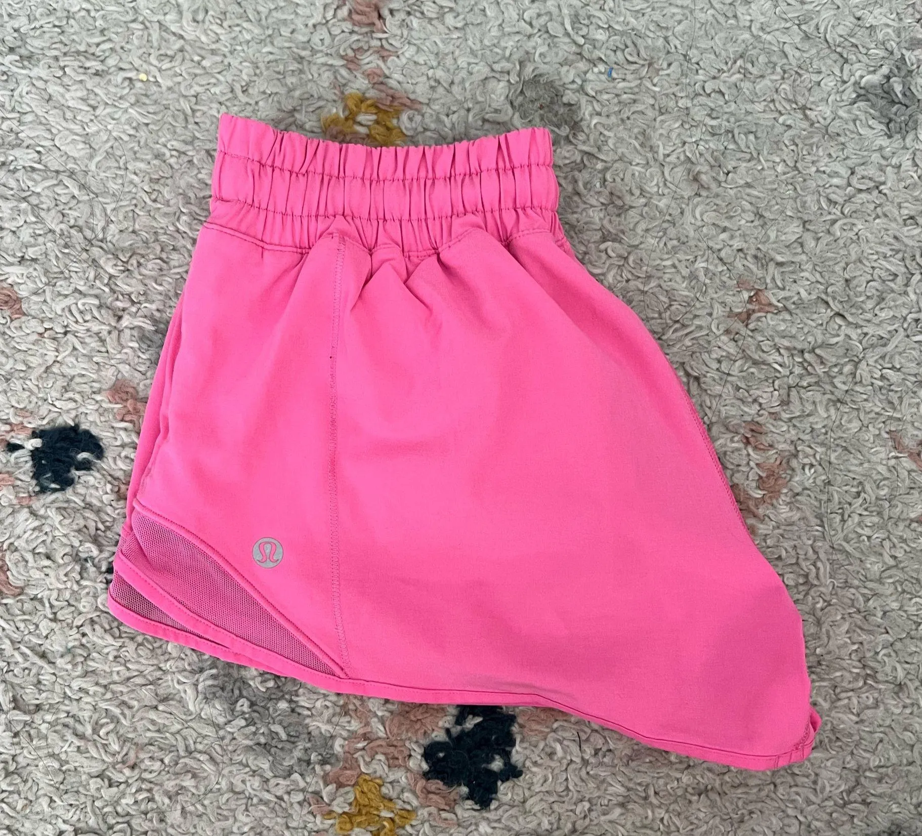 Lululemon Hotty Hot Shorts 2.5" Low-Rise - Image 3