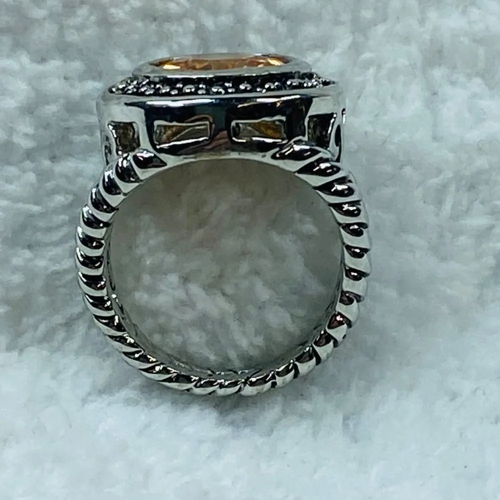 Silver Color Fashion Size 5 Ring Textured Band Shade of Yellowish Brown Center - Image 10