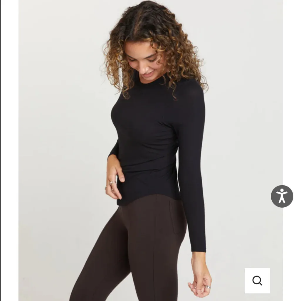 Shebird Aspen Long Sleeve Ribbed Knit Bra Top Sz 4/M Black Size M - Image 2