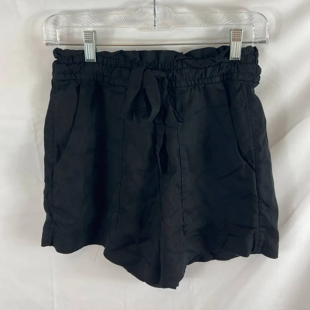 H&M Tie Waist  Paperbag Black Shorts 4 - Image 2