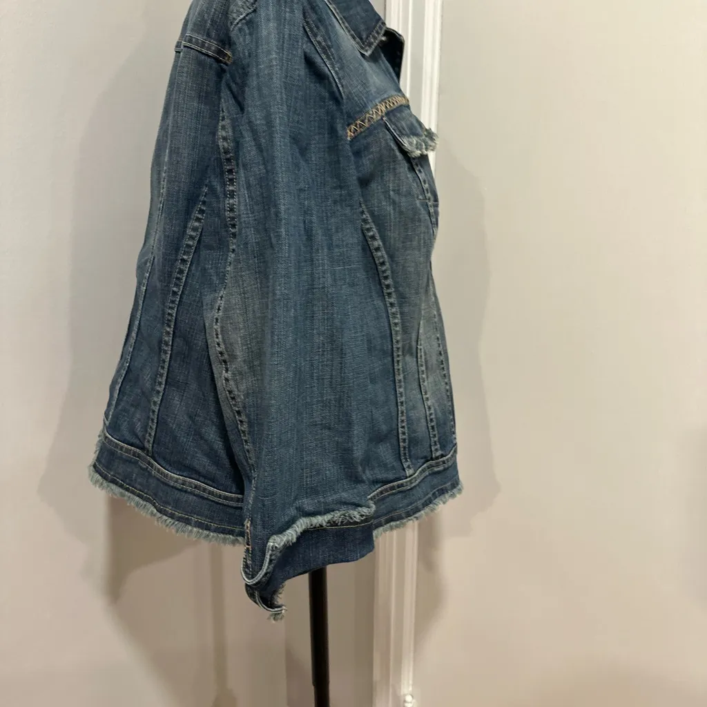 Talbots Petite Womens Sz: 18W Stretch Denim Jean Jacket Frayed Hem Front Pocket. - Image 11